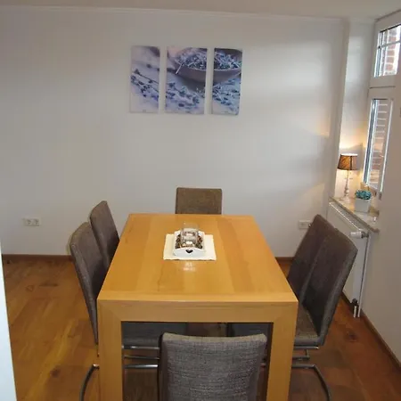Vakantiehuis Ferienhaus Am Siel Ditz102 *